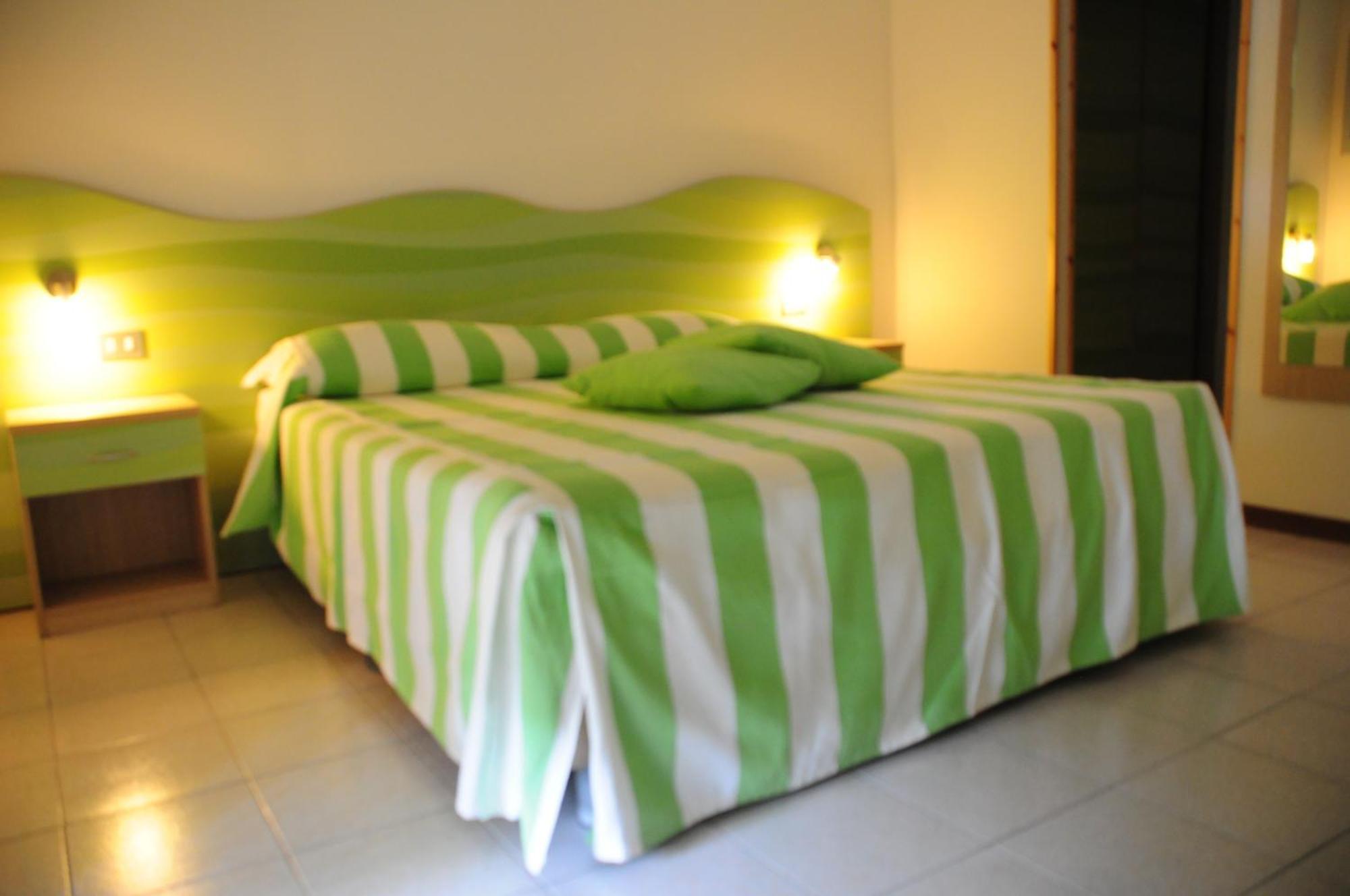 Club Village & Hotel Spiaggia Romea Lido di Volano Habitación foto